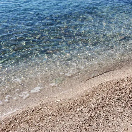 For 2 Adults And 1 Child Lägenhet Makarska