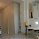 For 2 Adults And 1 Child Apartman
